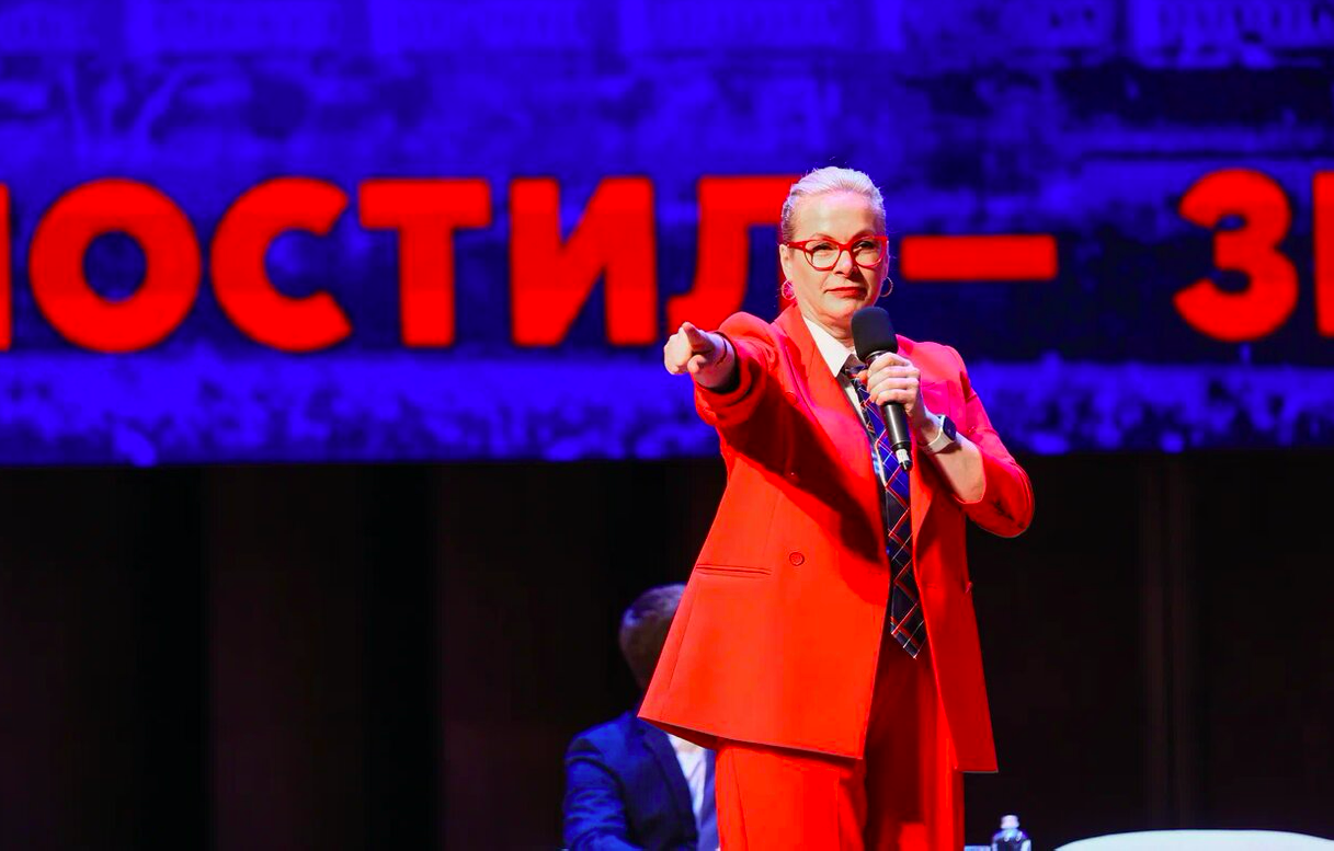 Фото Блогер-миллионник, интервью юнкоров и борьба с фейками. Как в Новосибирске прошёл крупнейший молодёжный медиафорум – ФОТОРЕПОРТАЖ 27 - Сиб.ФМ Фото Блогер-миллионник, интервью юнкоров и борьба с фейками. Как в Новосибирске прошёл крупнейший молодёжный медиафорум – ФОТОРЕПОРТАЖ 27